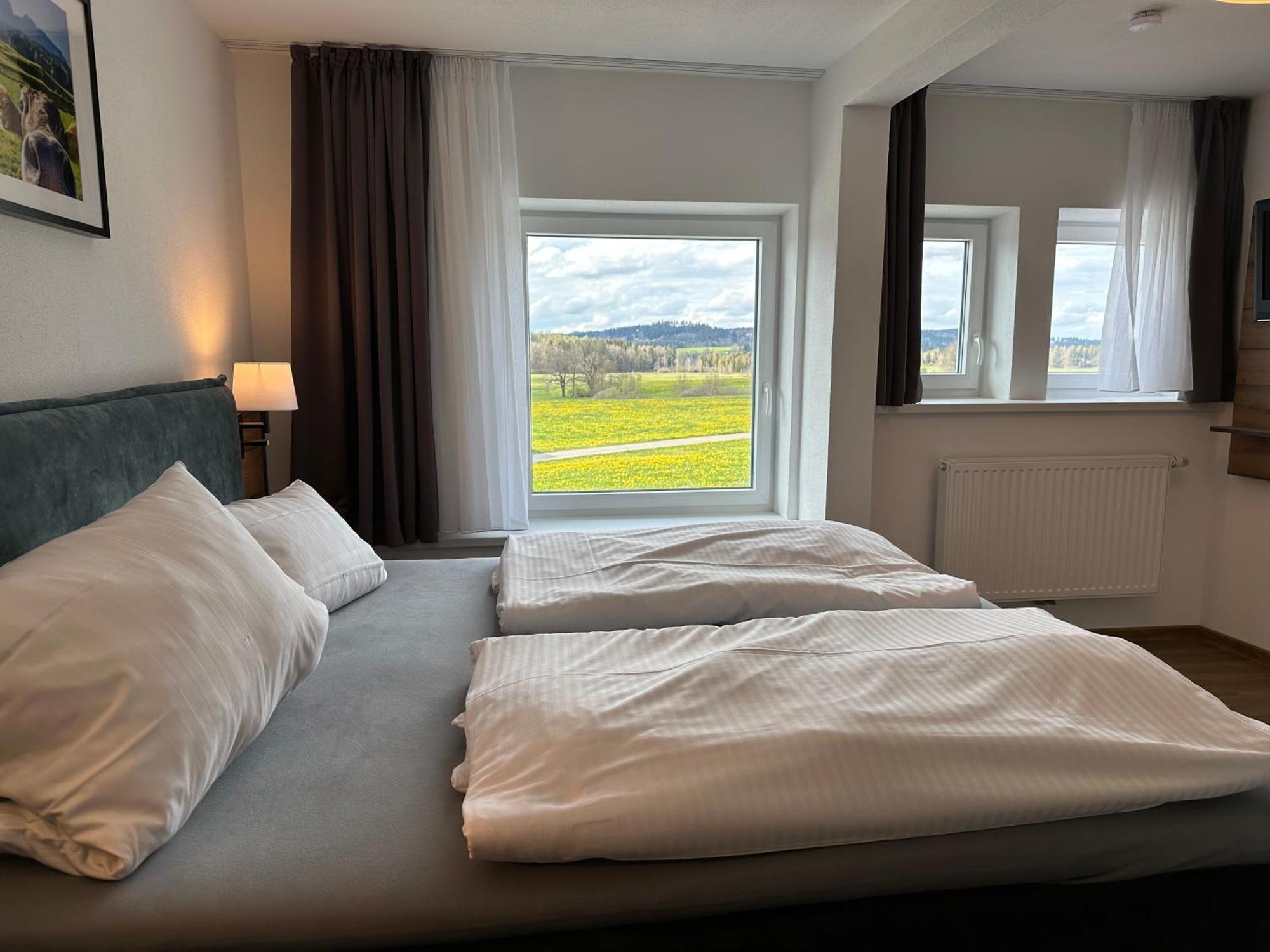 Zum Bayrischen Wirt Hotel Maierhöfen Eksteriør billede